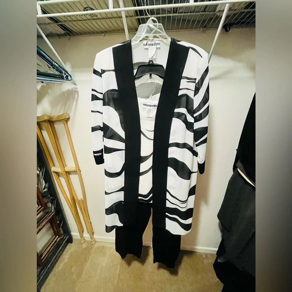 Complete pants suite - Picture 3 of 13
